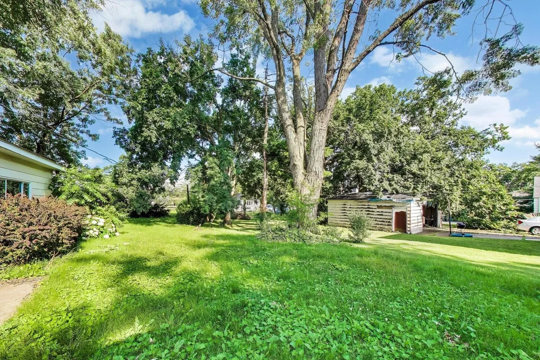 Photo of 249 Sunrise Avenue