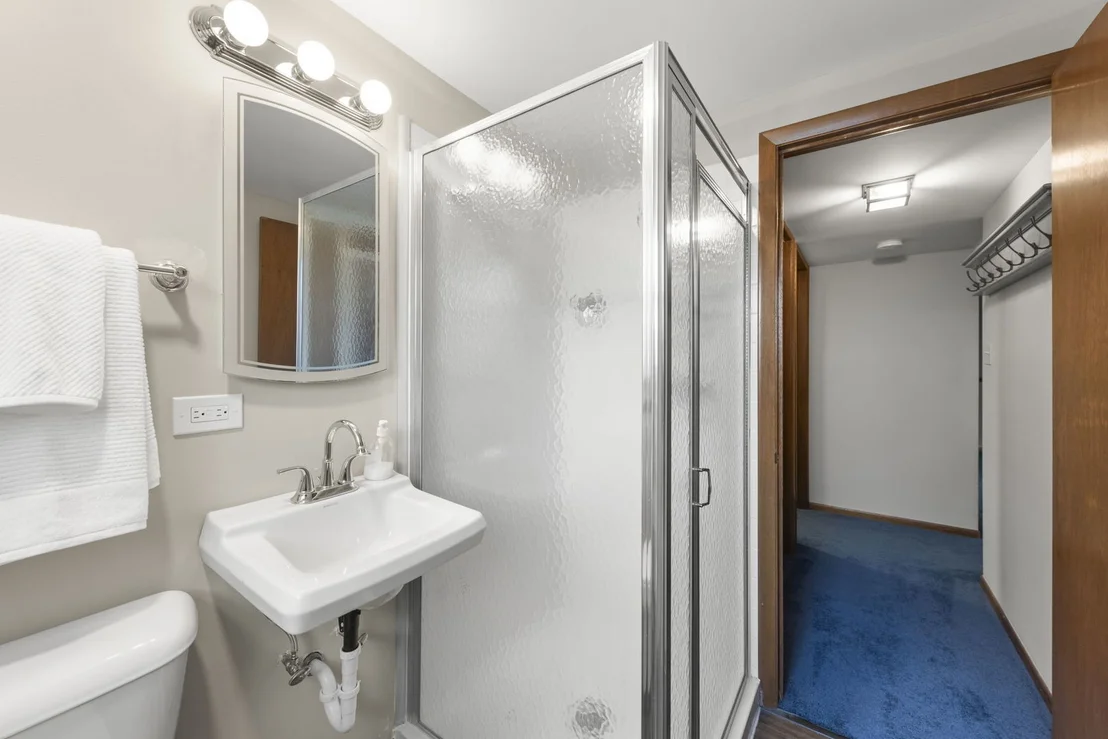 Photo of 403 W Harding Road
