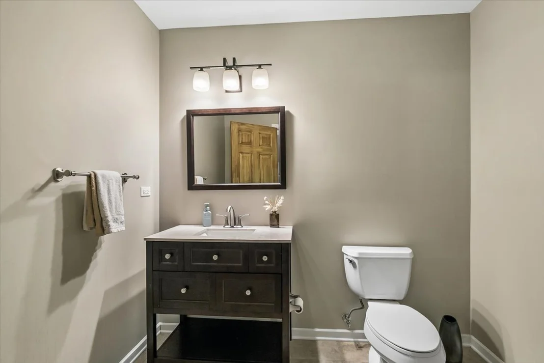 Photo of 1085 Waterview Circle