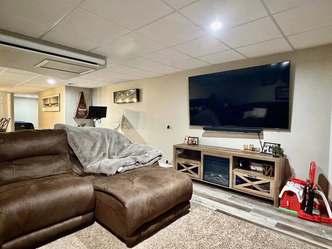 Photo of 608 Greenridge Drive