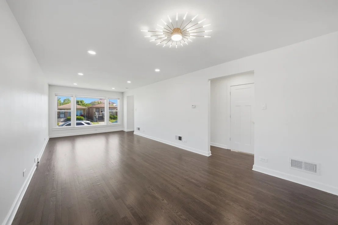 Photo of 415 W 95th Place