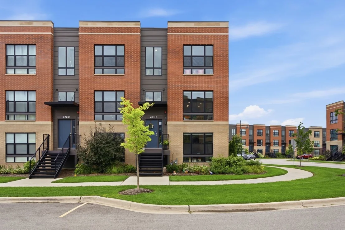 Photo of 2210 Venture Drive