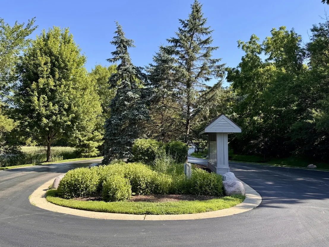 Photo of 6878 September Boulevard