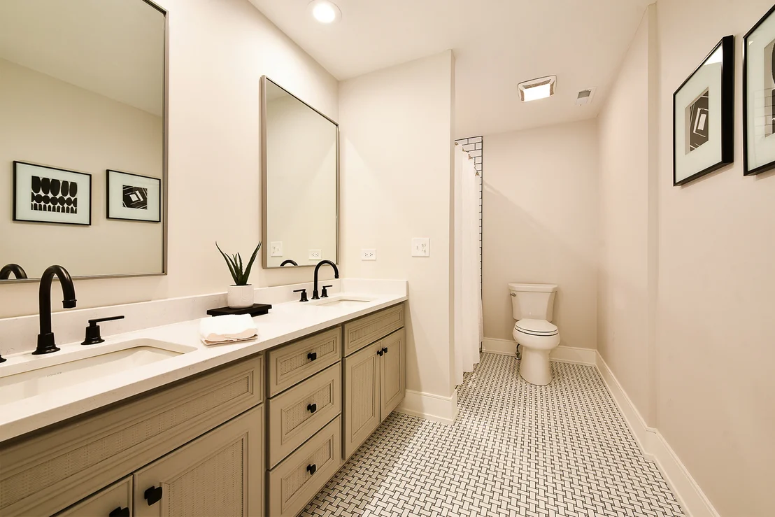 Photo of 688 Thompsons Way