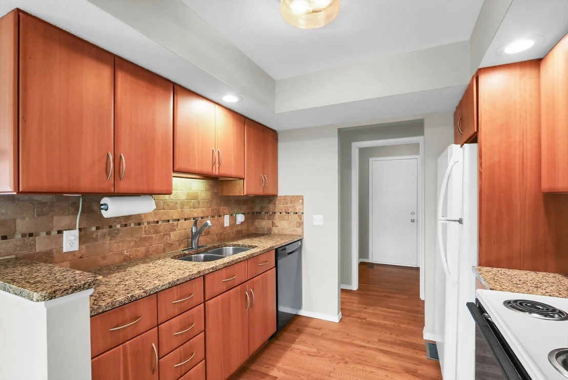 Photo of Unit 2138 at 2138 Harbortown Circle