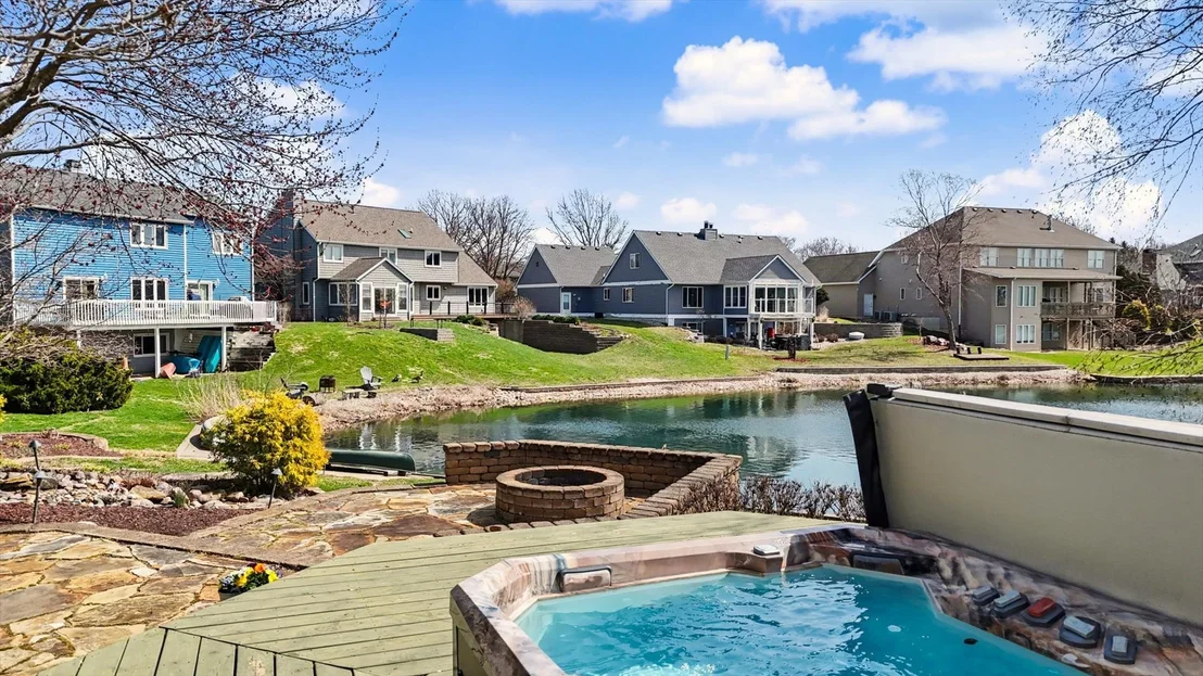 Photo of 2204 Edgewater Place