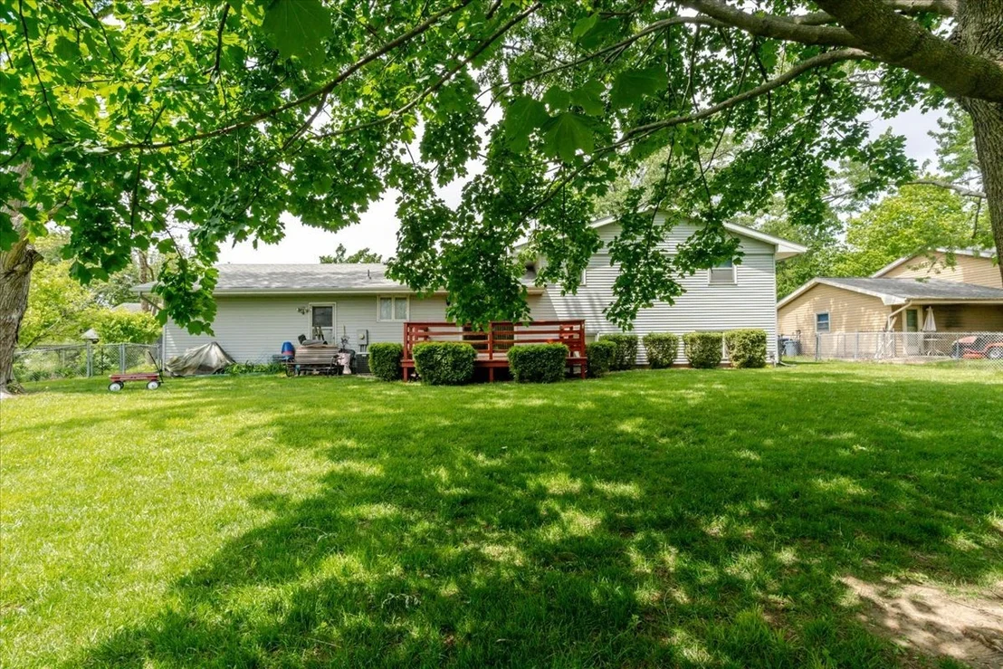 Photo of 122 Camelot Drive