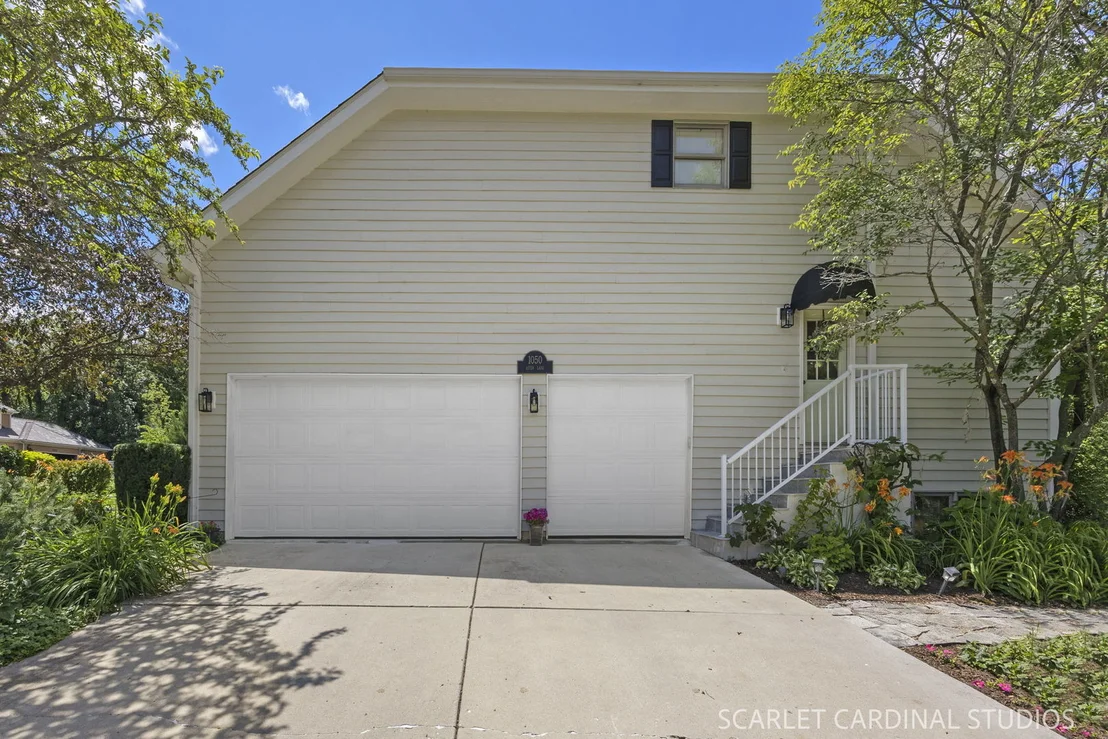 Photo of 1050 Aster Lane
