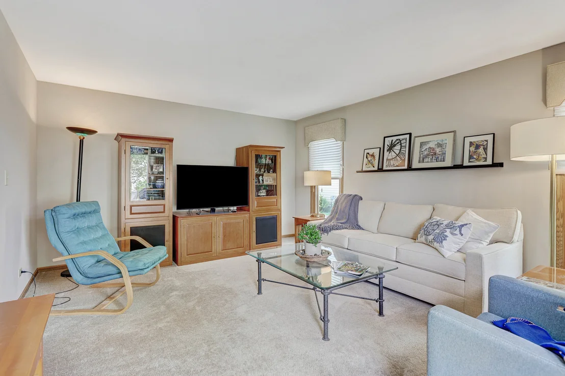 Photo of 4261 Oak Knoll Lane