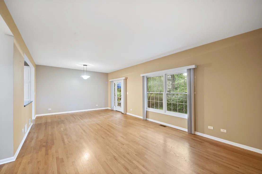 Photo of 1812 MONROE Court
