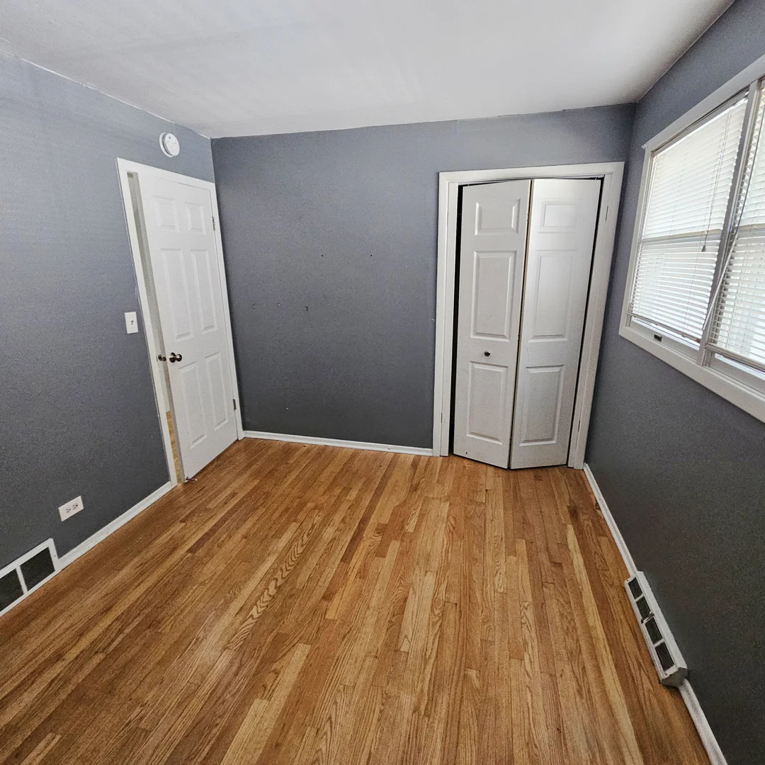 Photo of 618 W Comstock Avenue
