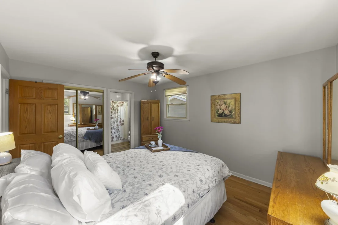 Photo of 409 Maple Lane