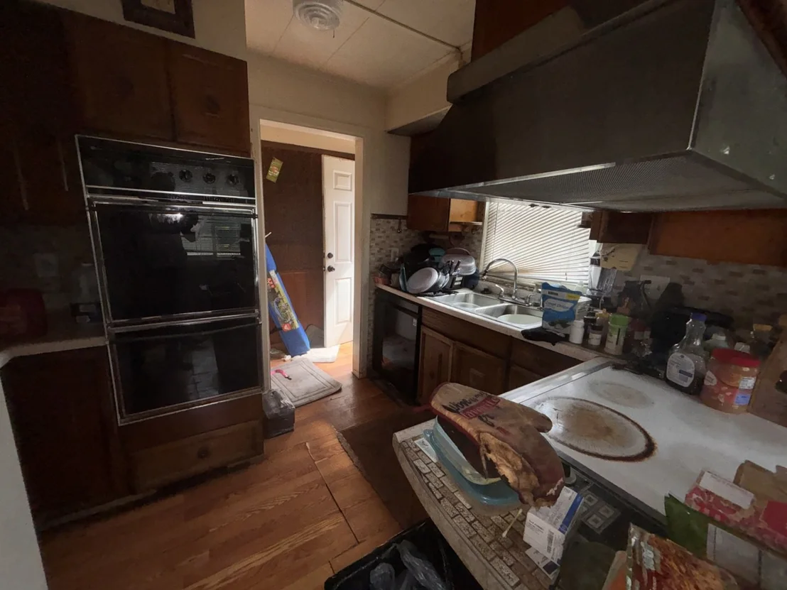Photo of 16343 Central Park Avenue
