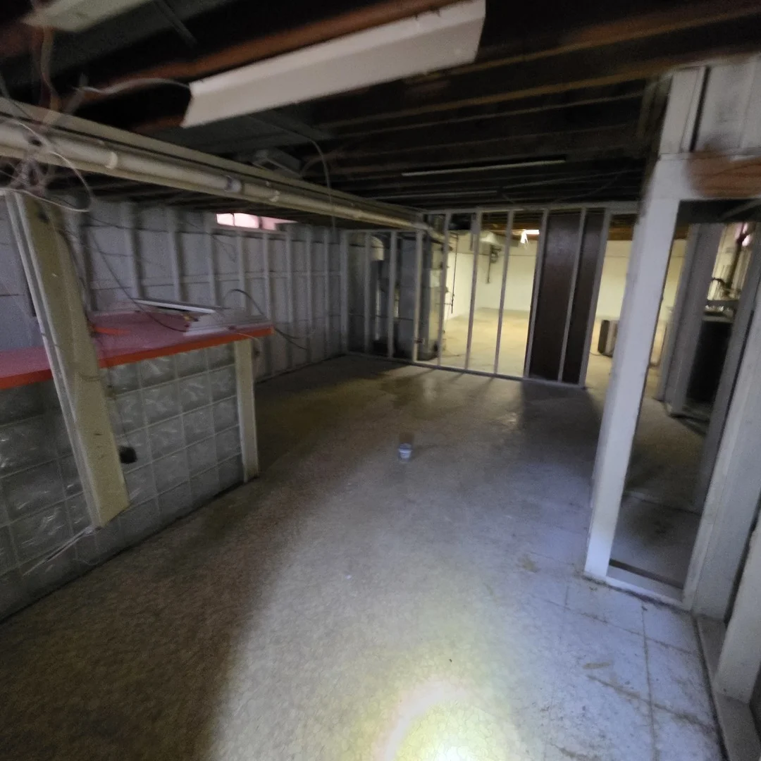 Photo of 423 W 96th Place