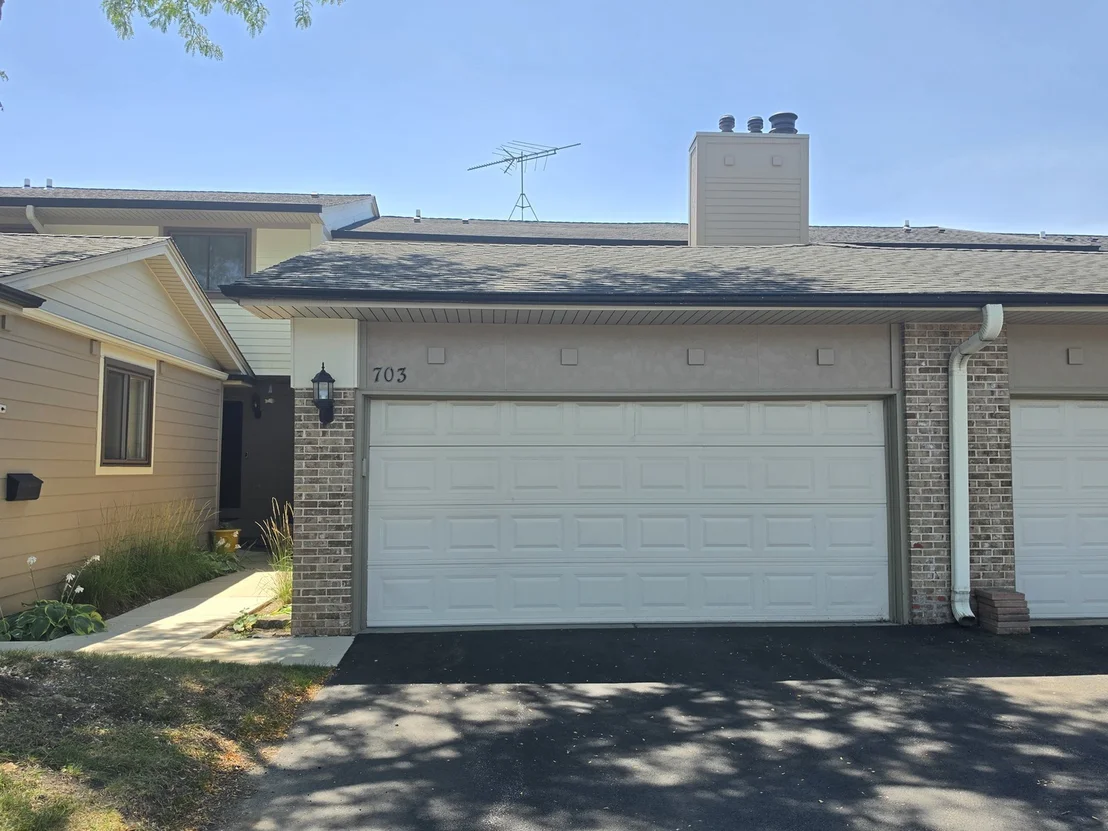 Photo of 703 MALLARD Lane
