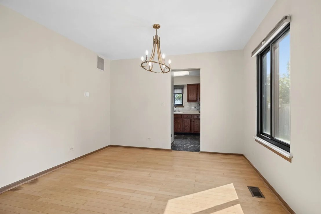 Photo of 556 Foxford Road