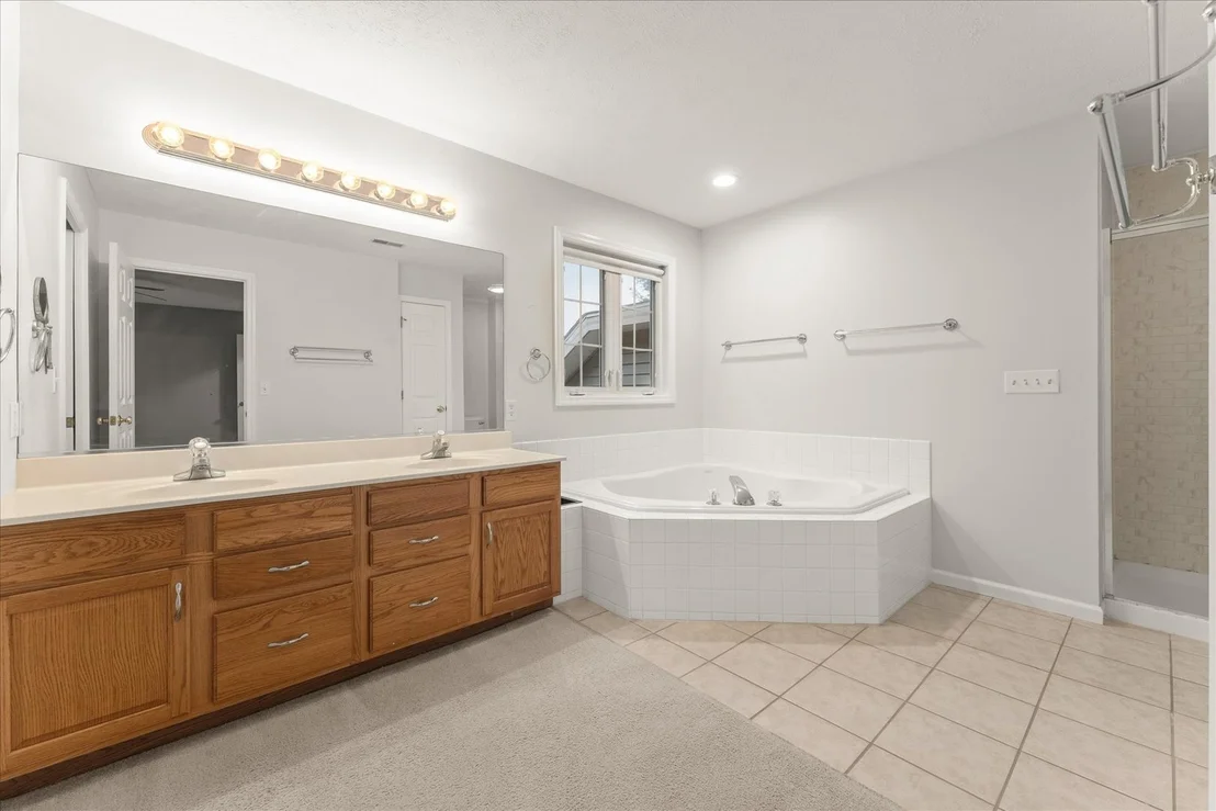 Photo of 1703 Deer Run Drive