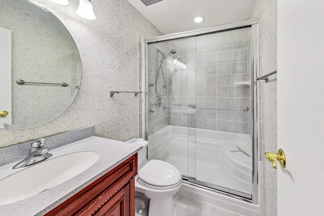 Photo of 1145 Nottingham Lane