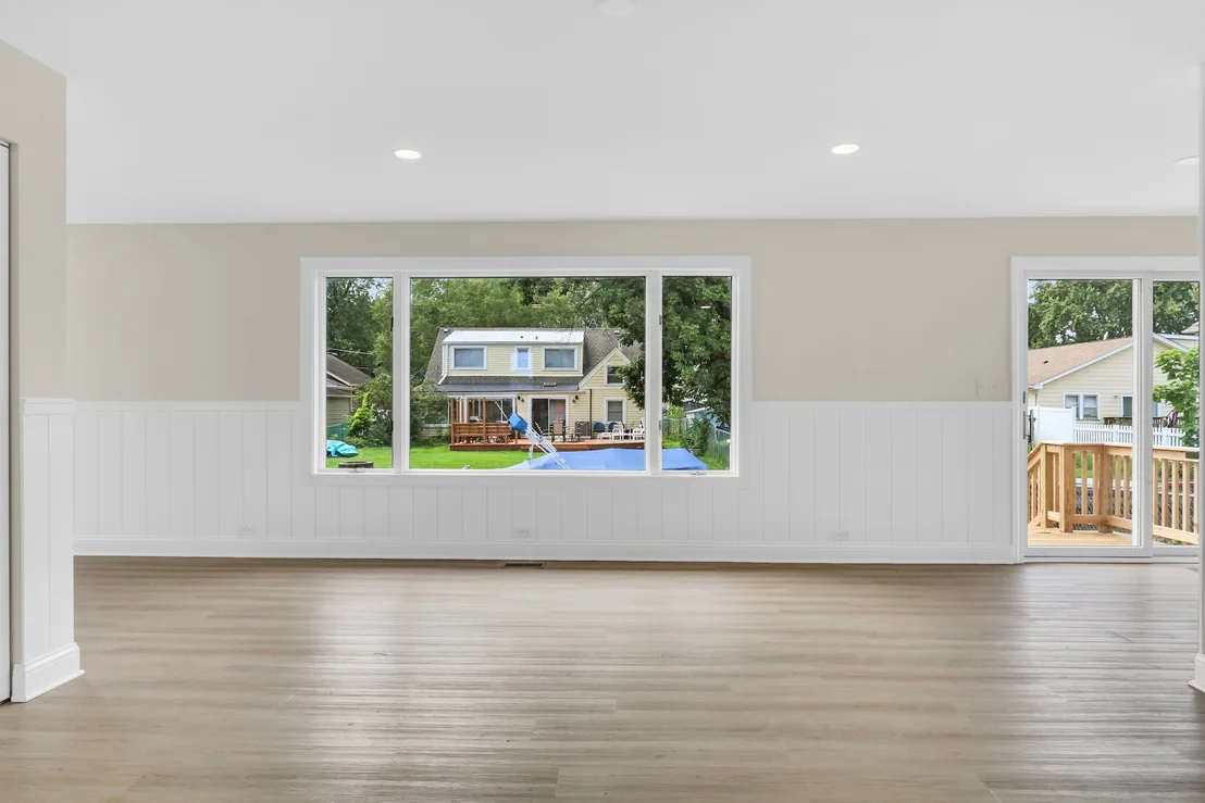 Photo of 28 Lakeside Lane