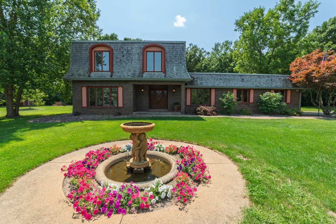 Photo of 212 Cheviot Drive