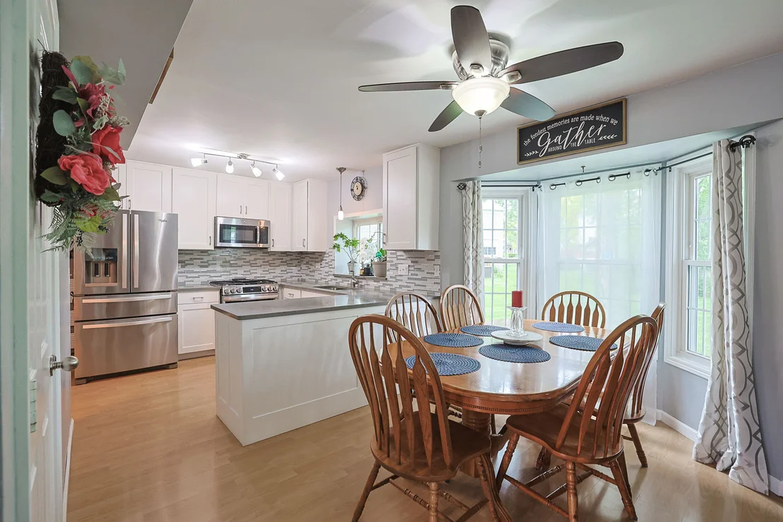 Photo of 830 Hawk Lane