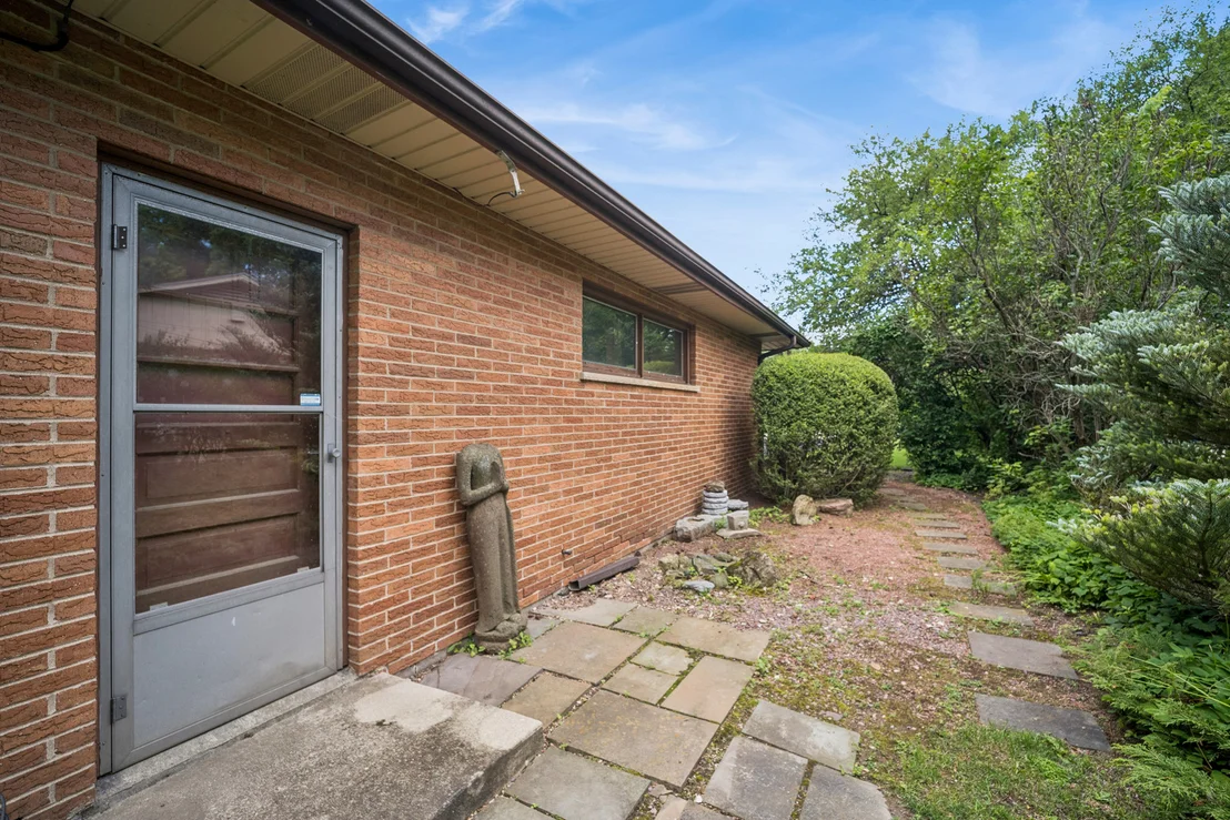 Photo of 1225 Oakdale Drive