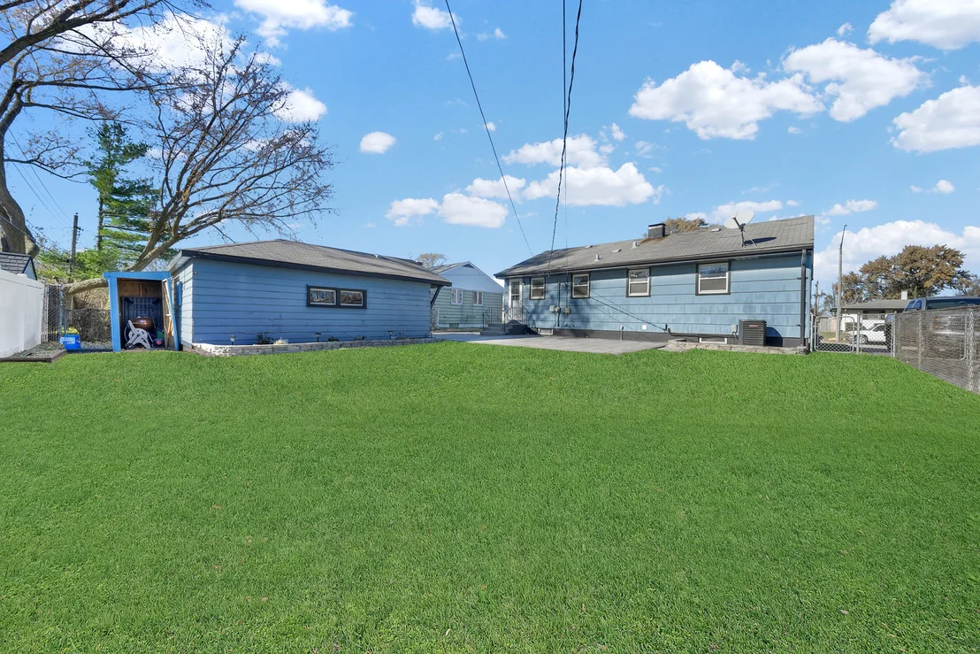 Photo of 19 Mohawk Drive
