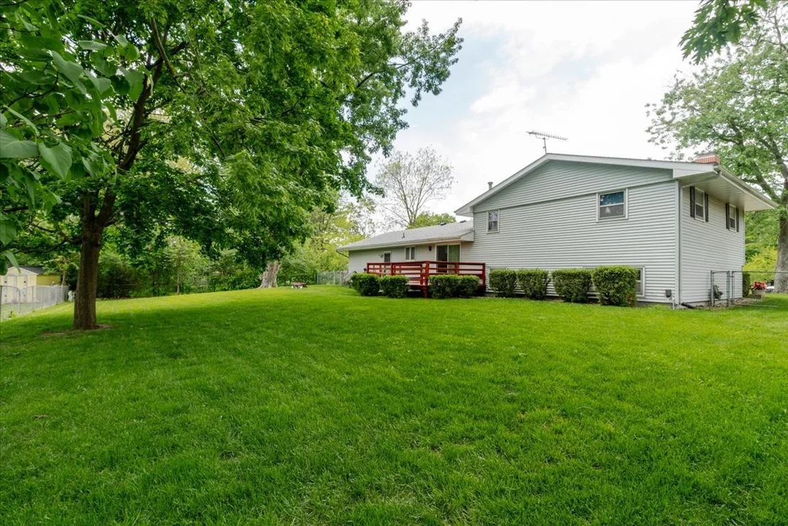 Photo of 122 Camelot Drive