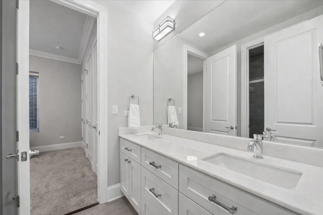 Photo of 1024 Prairie Lawn Road
