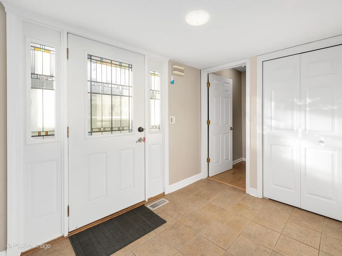 Photo of 223 Willow Lane