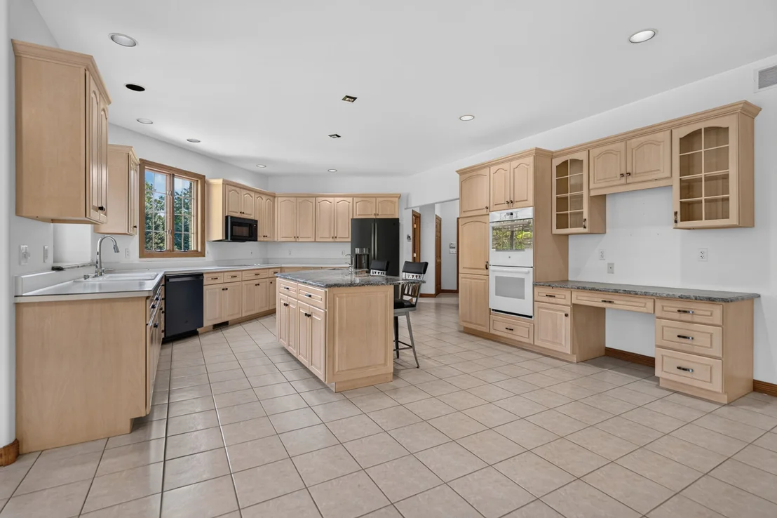 Photo of 1646 Valley View Road