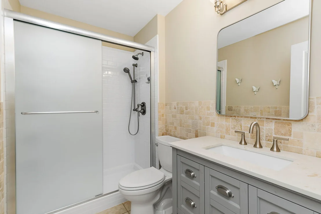 Photo of 2702 Oak Drive