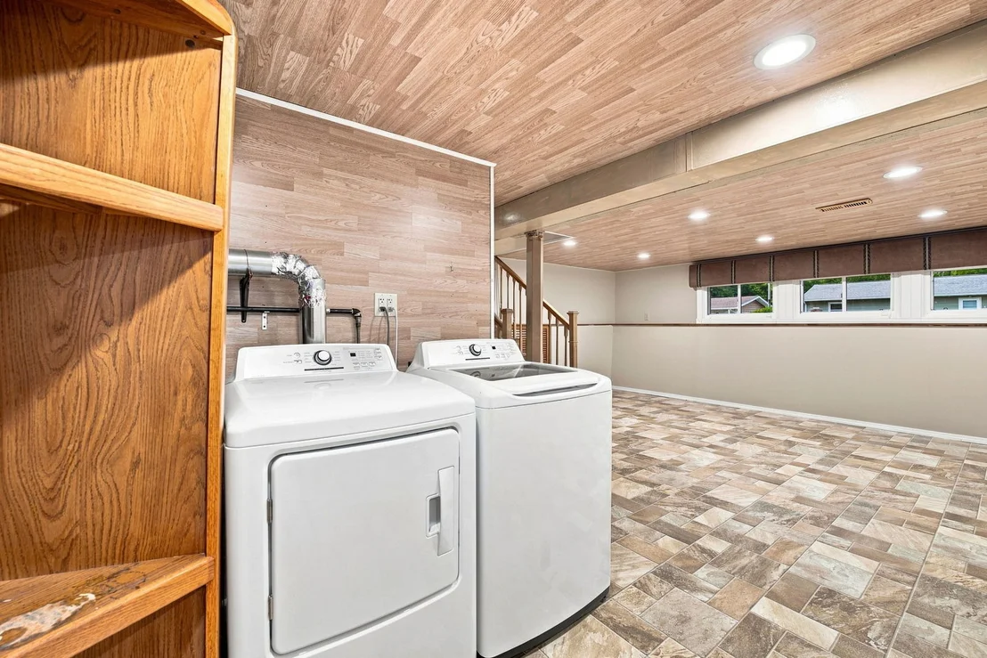 Photo of 415 Maple Drive