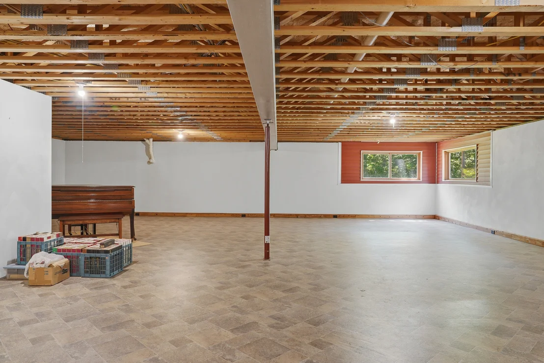 Photo of 15207 Henry Road