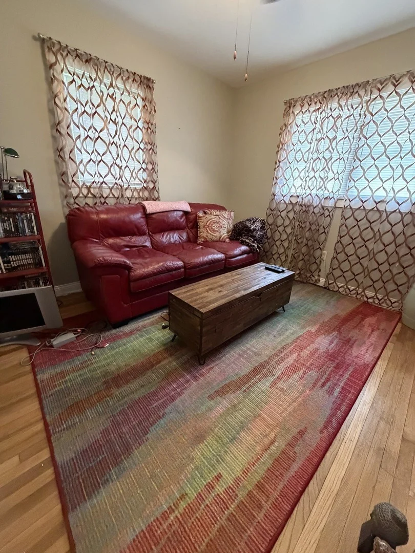 Photo of 1107 West Avenue