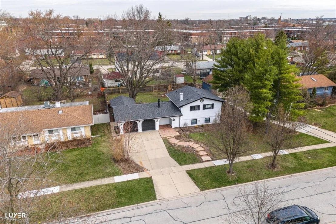 Photo of 600 Baxter Lane