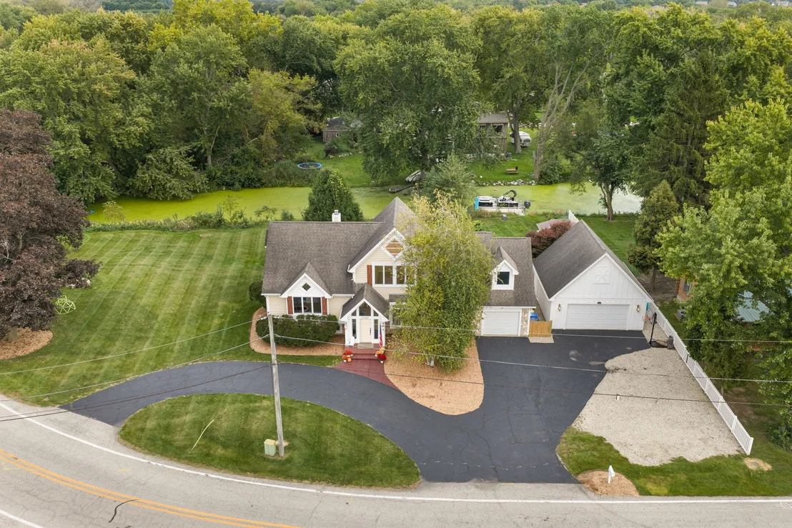 Photo of 27069 W FOX RIVER Road