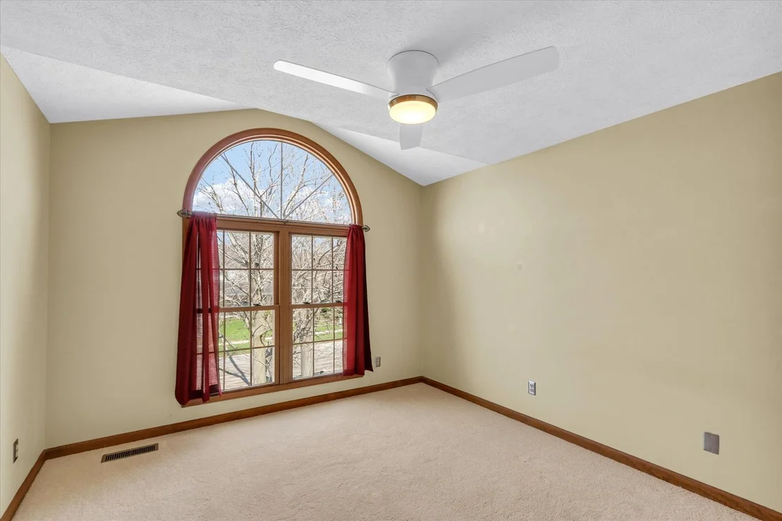 Photo of 2807 Willow Bend Road