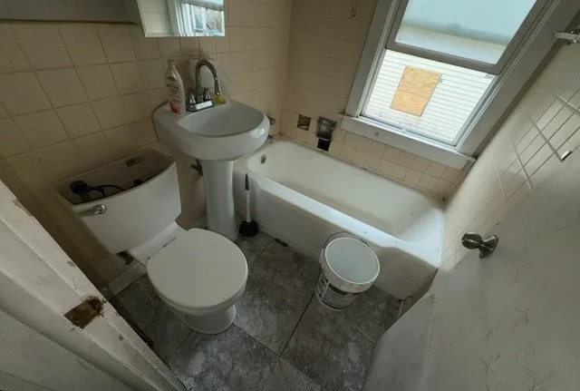 Photo of 17 W 110th Place
