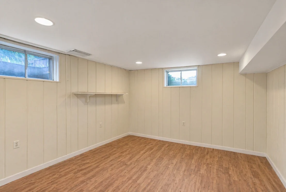 Photo of 405 Thomas Drive