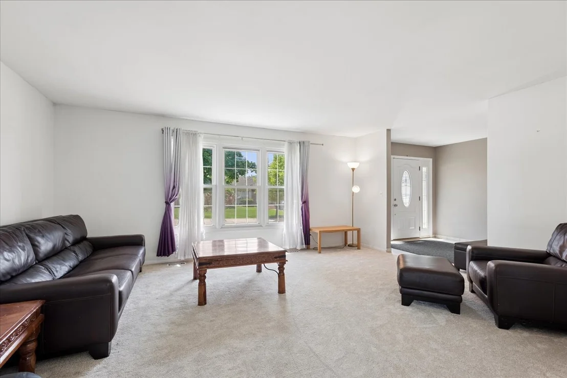 Photo of 8 Auburn Drive