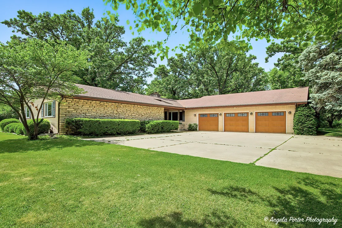 Photo of 4121 Miller Oaks Drive
