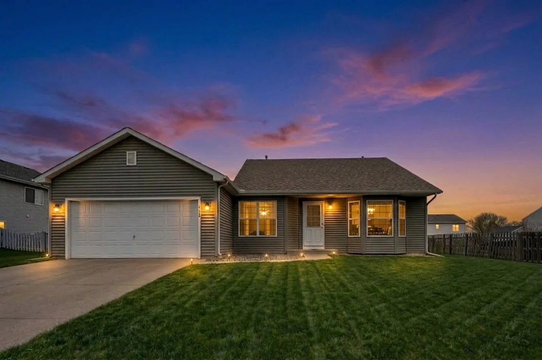 Photo of 3708 Pebble Creek