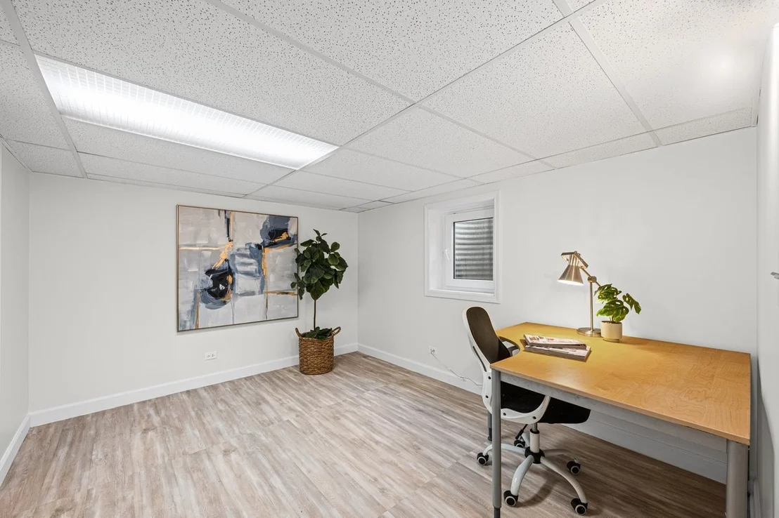 Photo of 410 Thompson Boulevard