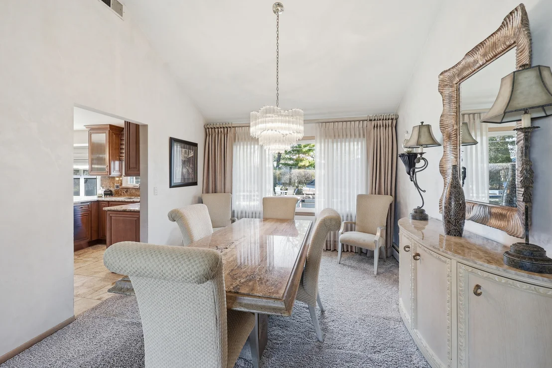 Photo of 715 Pinecroft Drive