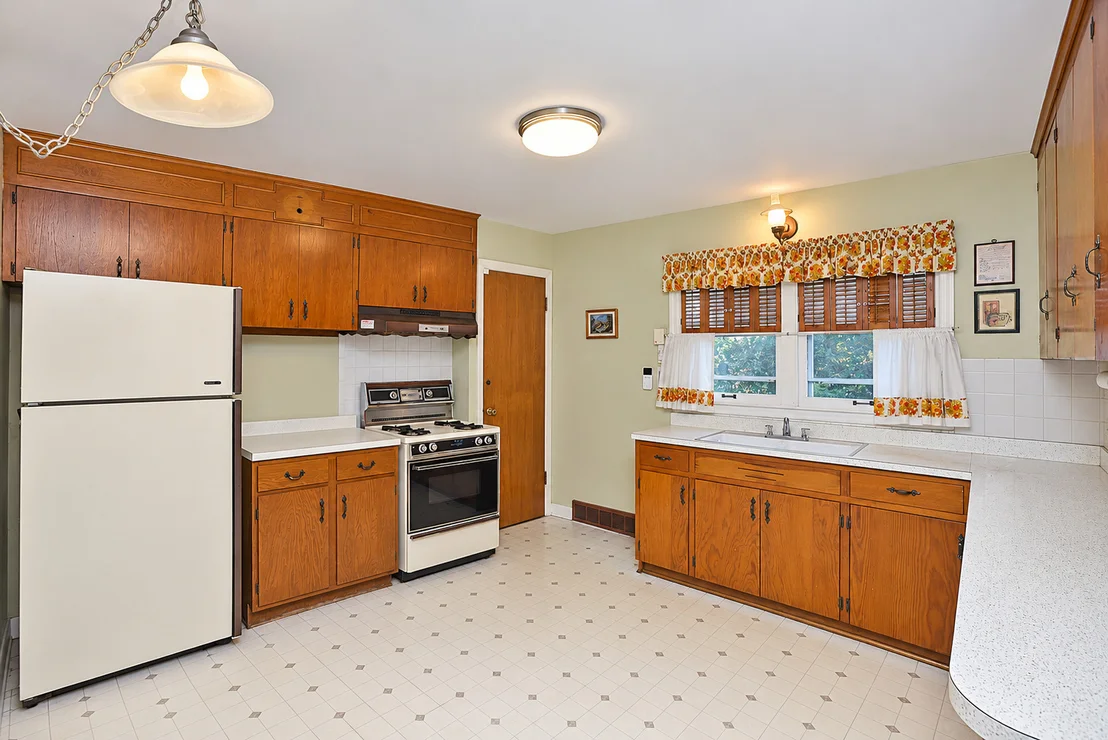 Photo of 1120 Charles Street