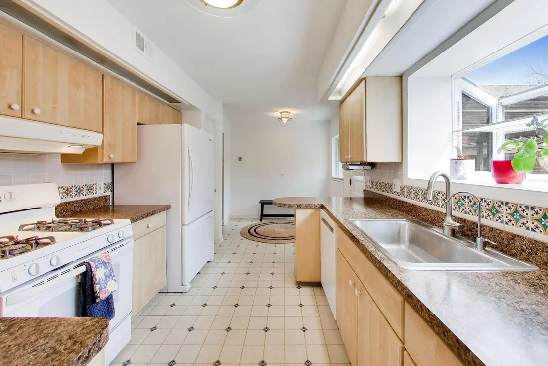Photo of 325 Dodge Avenue