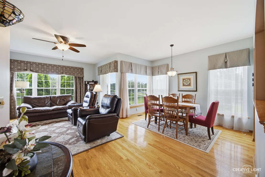 Photo of 1901 Lakeside Drive