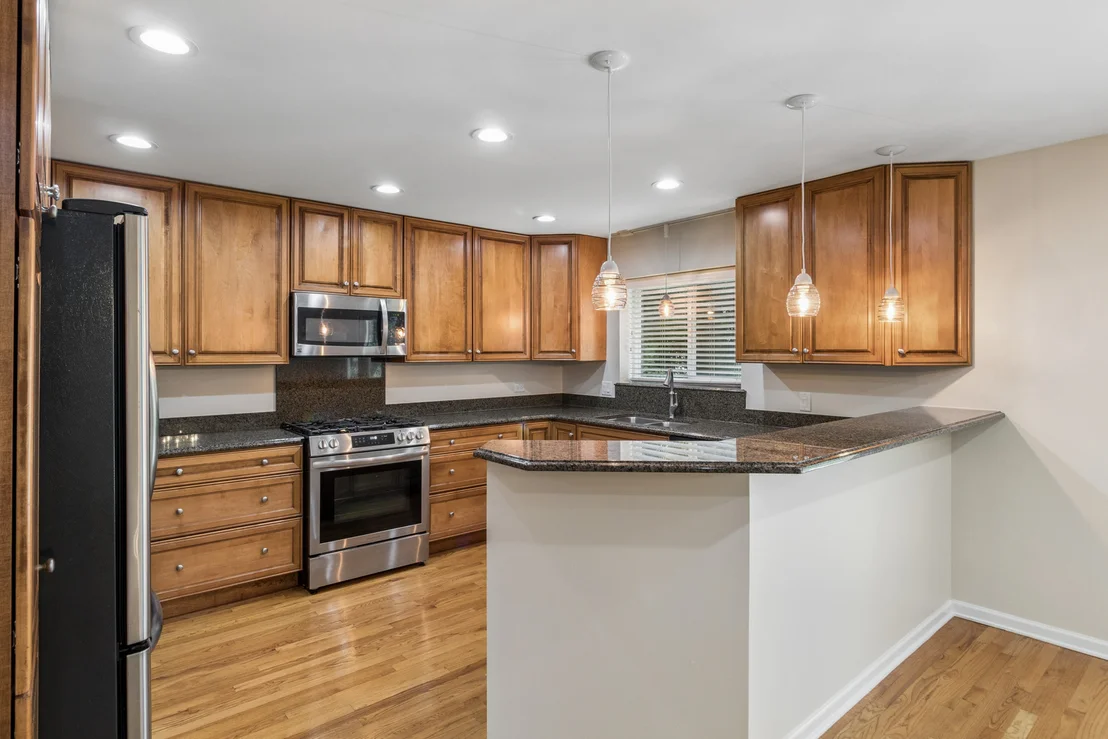 Photo of 356 WINDSOR Lane