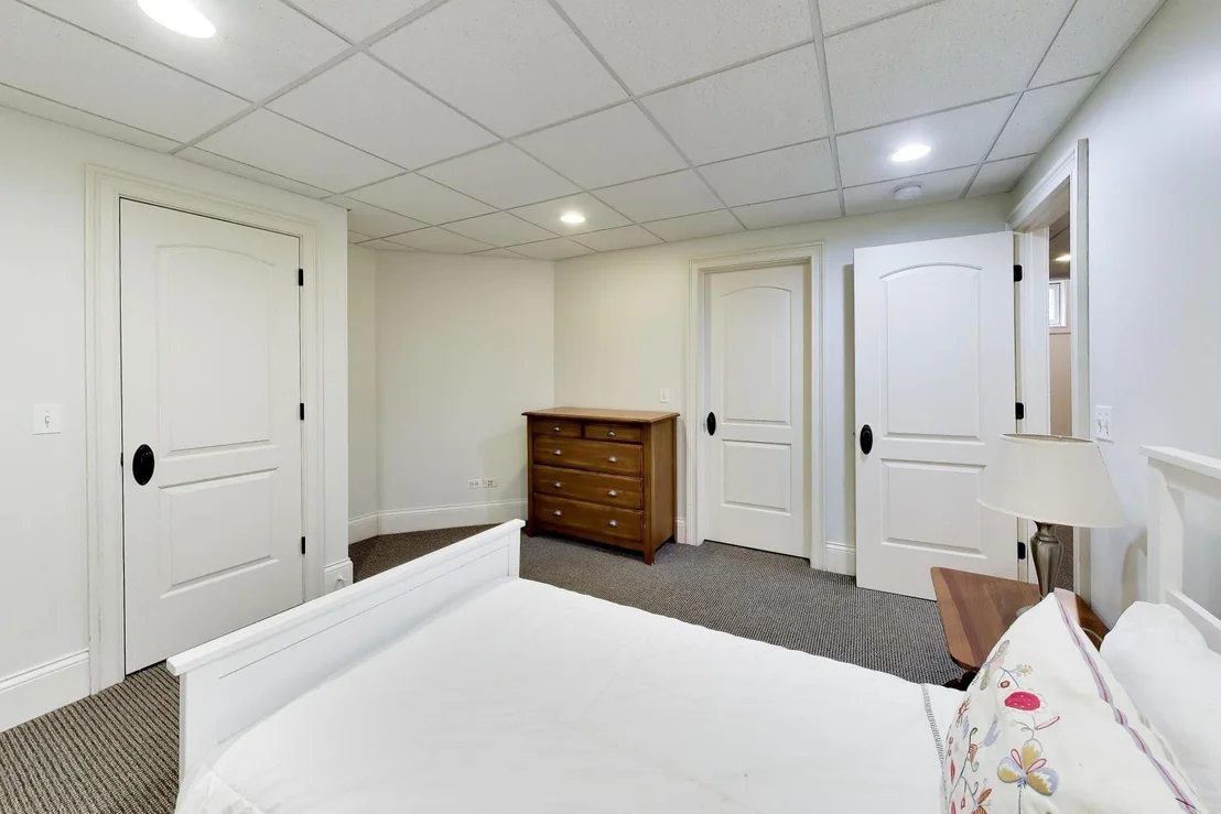 Photo of 345 Madison Avenue